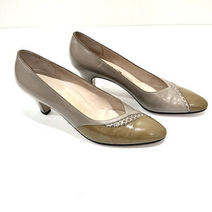 Salvatore Ferragamo Womens Pumps Khaki Beige Olive Snake Leather sz 7.5 AA